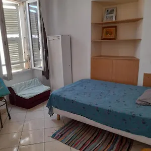 Studette Charlot Centre - 11 Rue Paradis Nice