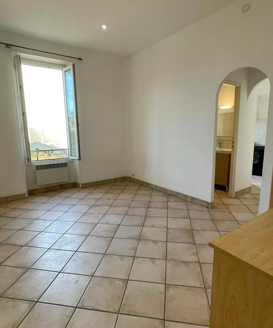 Grand Studio Dans Le Centre Ville De Nice 0*,  France